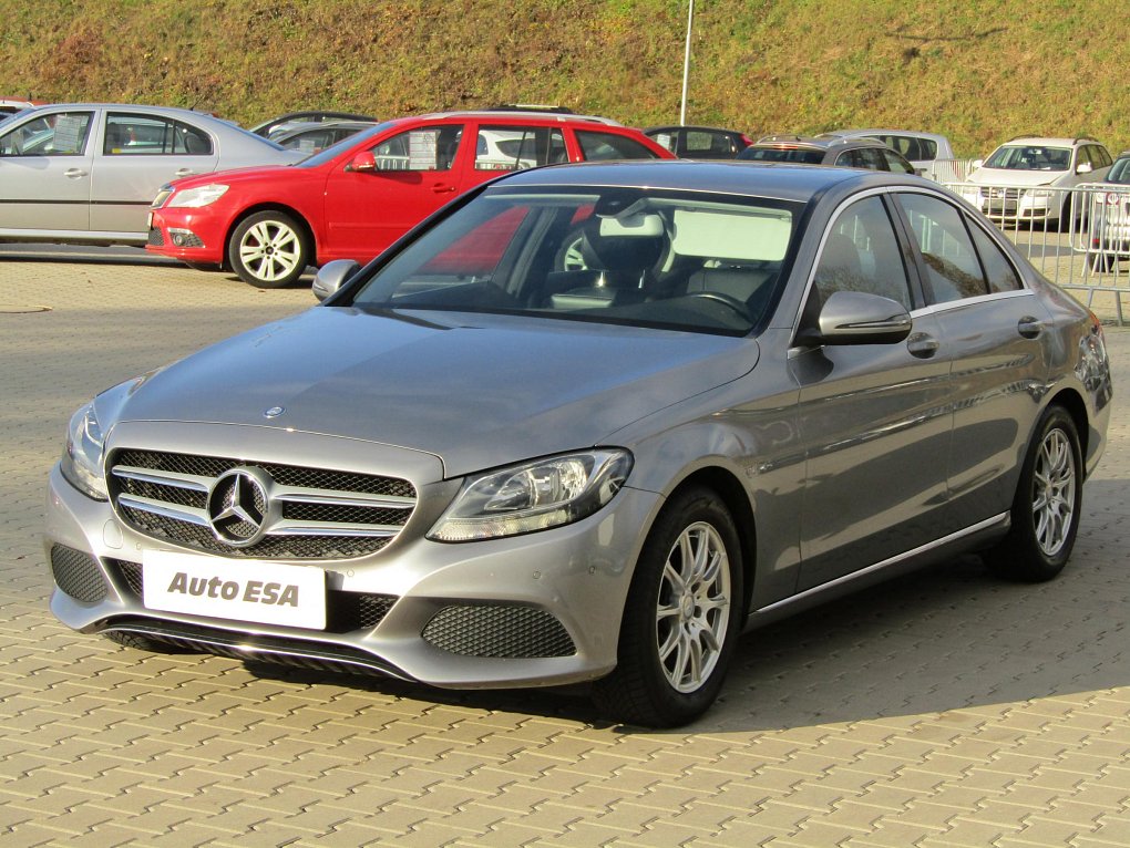 Mercedes-Benz Třída C 1.6  C180