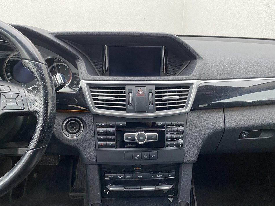 Mercedes-Benz Třída E 3.0 CDi Avantgarde E350