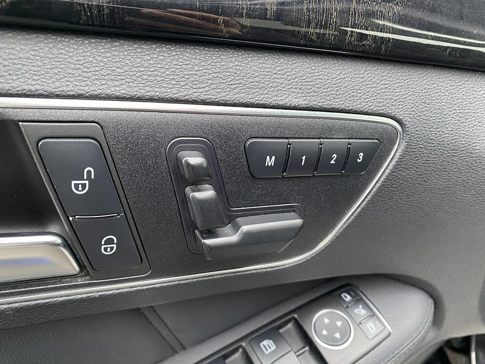 Mercedes-Benz Třída E 3.0 CDi Avantgarde E350