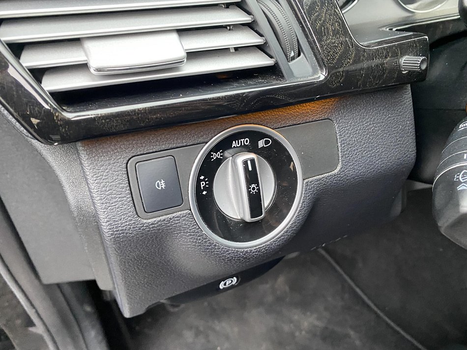 Mercedes-Benz Třída E 3.0 CDi Avantgarde E350