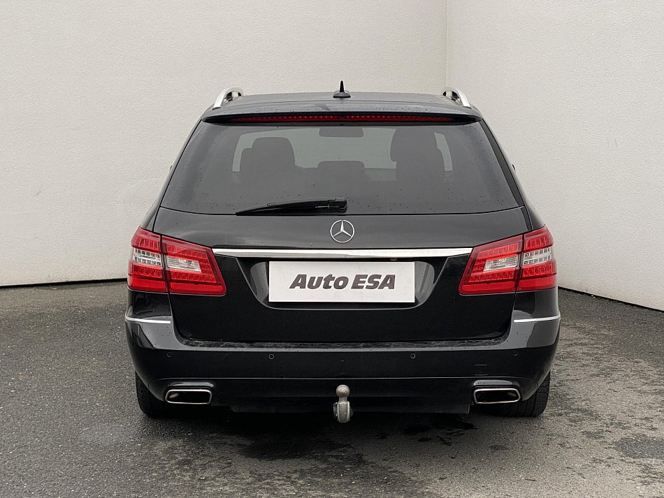 Mercedes-Benz Třída E 3.0 CDi Avantgarde E350