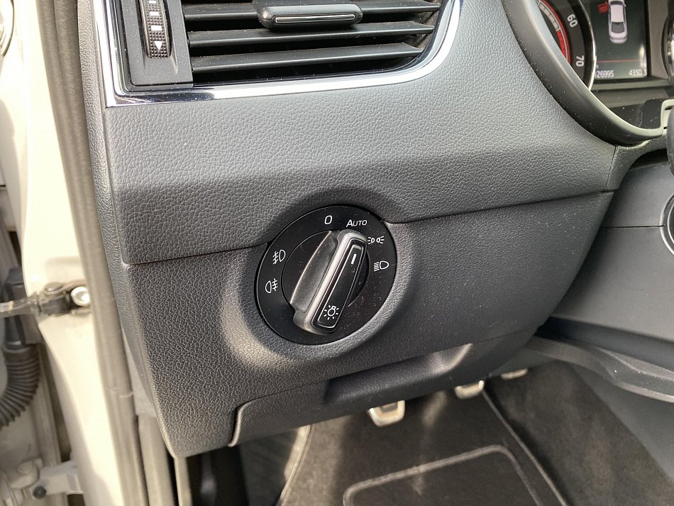 Škoda Octavia III 2.0 TSi RS