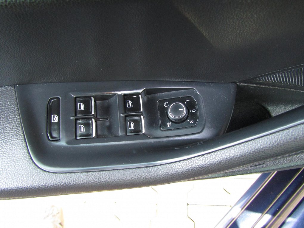 Volkswagen Passat 2.0 TDi Highline