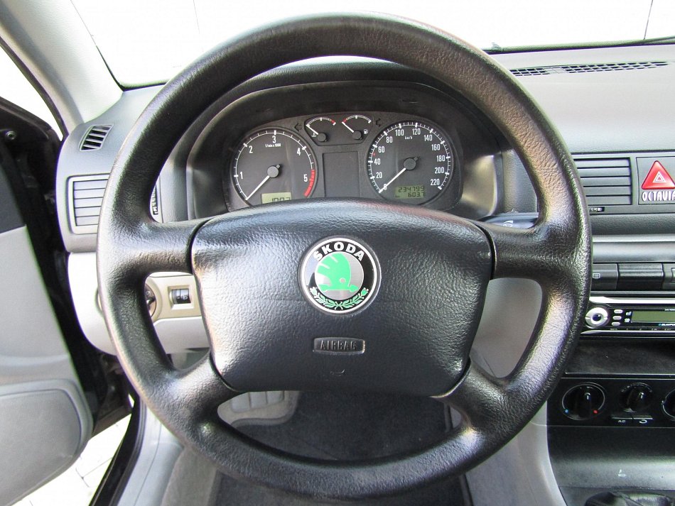 Škoda Octavia 1.9 TDi SLX