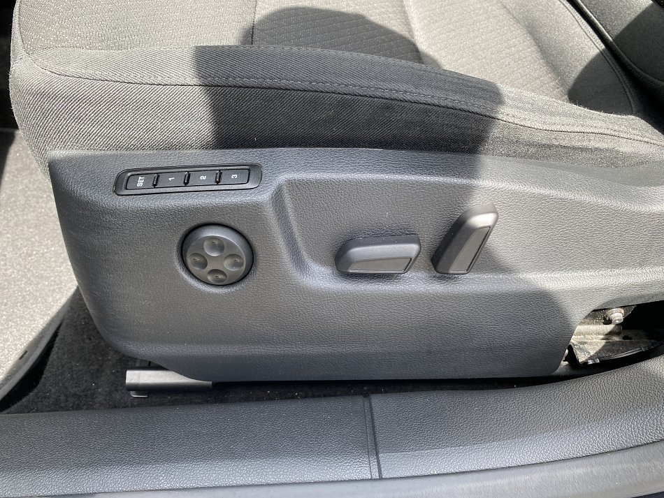 Škoda Superb II 2.0 TDi Exclusive