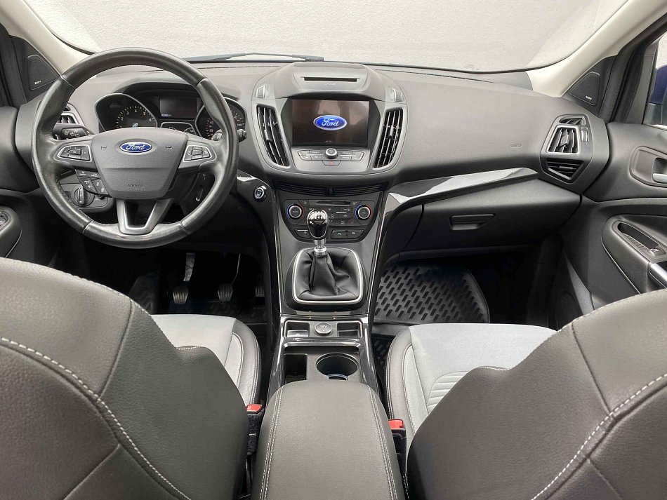 Ford Kuga 1.5 EB Titanium
