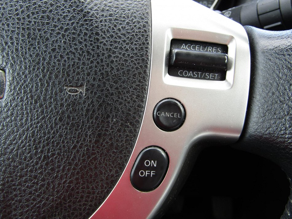 Nissan Qashqai 2.0 i 16V 