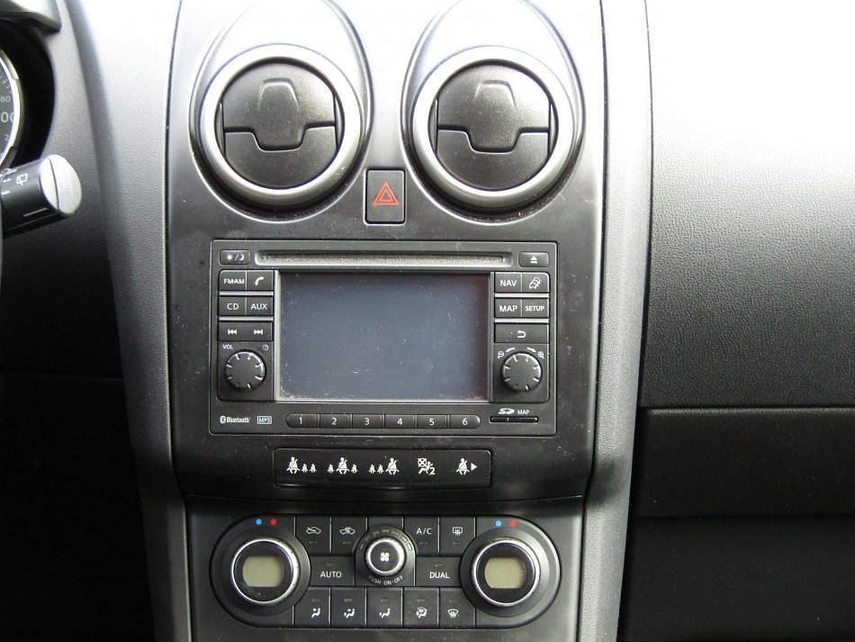 Nissan Qashqai 2.0 i 16V 