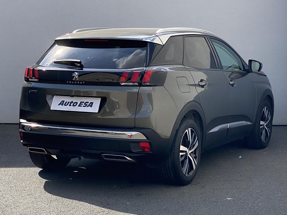 Peugeot 3008 1.2PT Allure