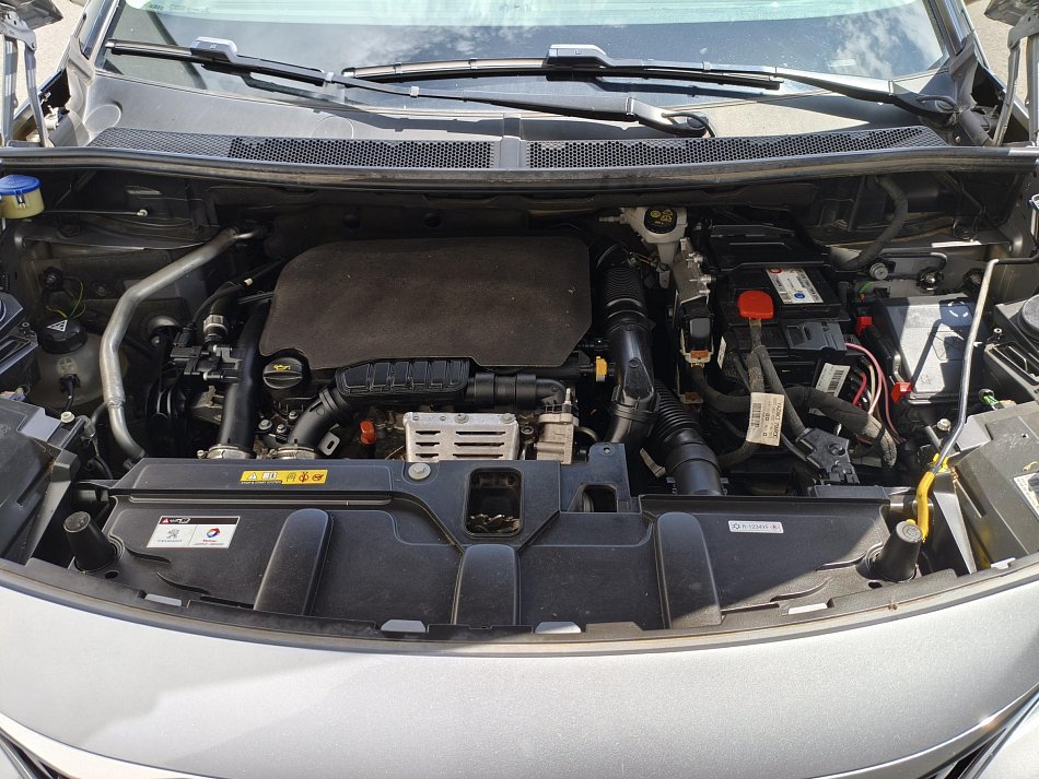Peugeot 3008 1.2 PT Allure