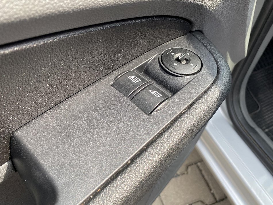 Ford Focus 1.6 i 