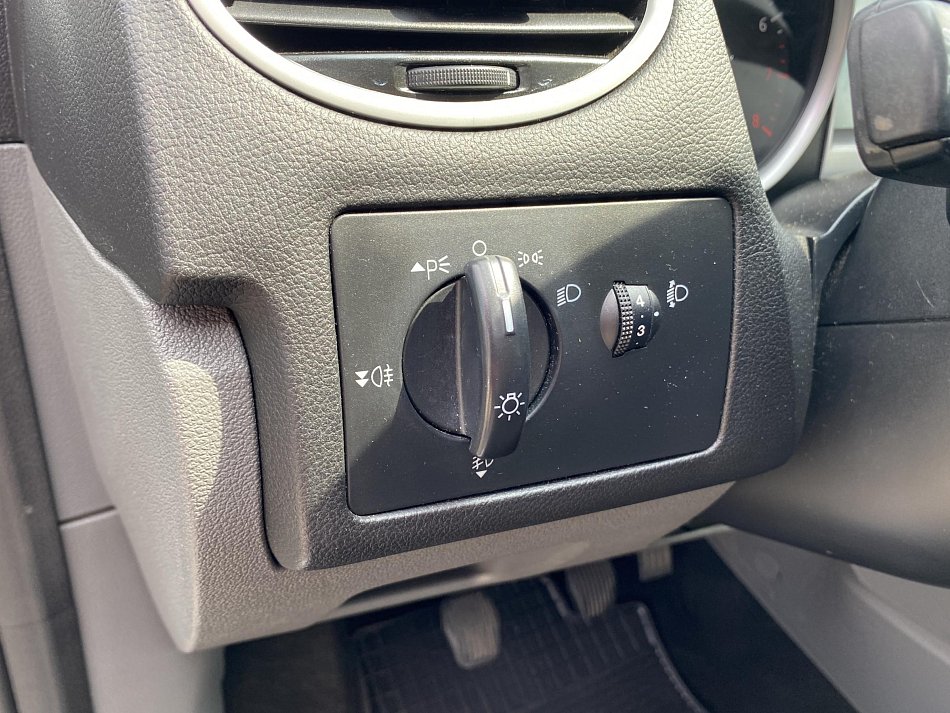 Ford Focus 1.6 i 
