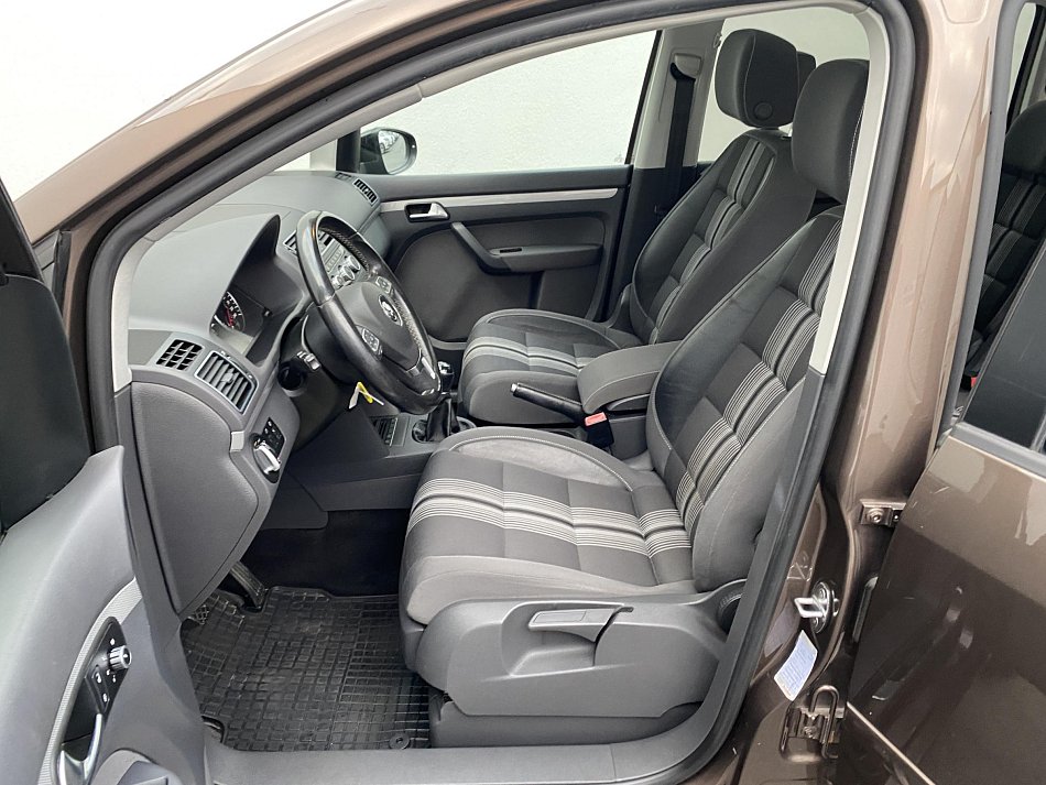 Volkswagen Touran 2.0 TDi Match