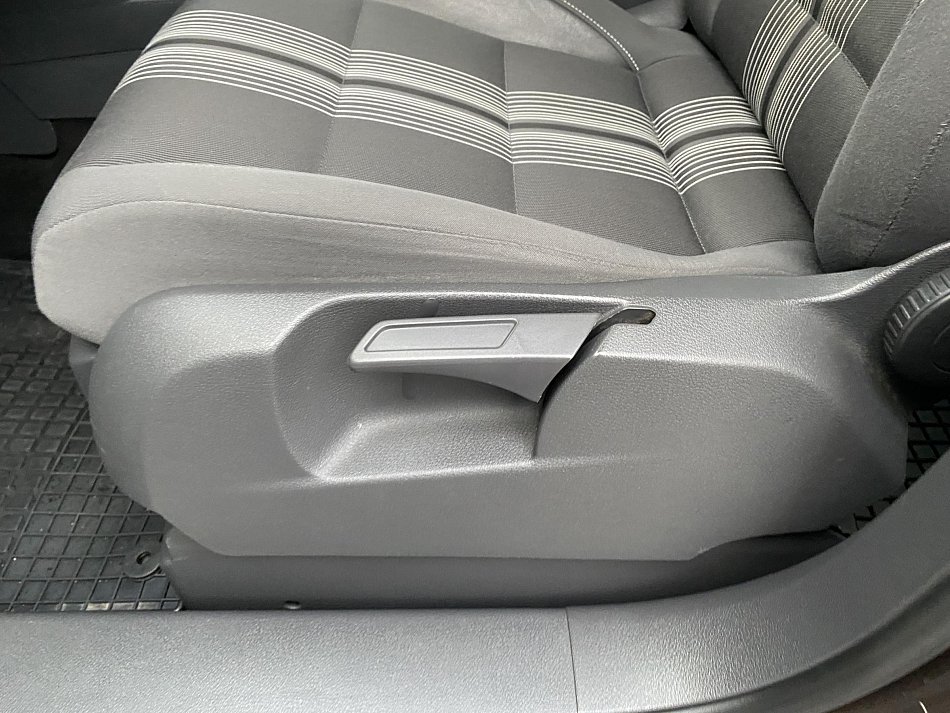 Volkswagen Touran 2.0 TDi Match