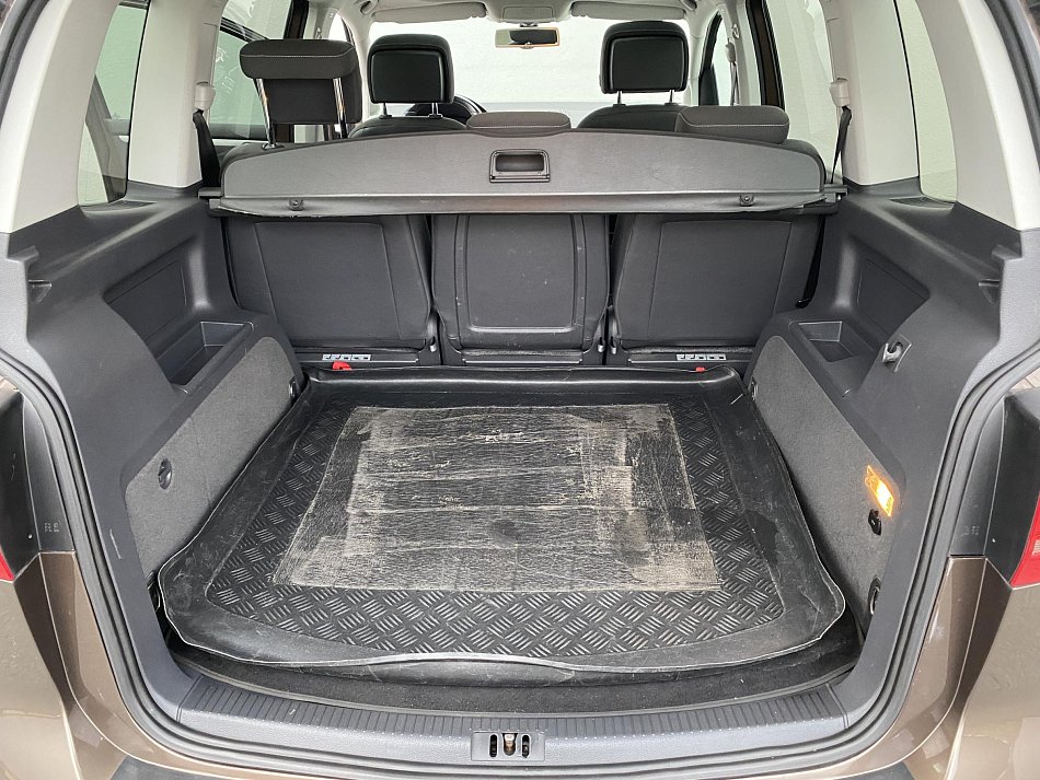 Volkswagen Touran 2.0 TDi Match