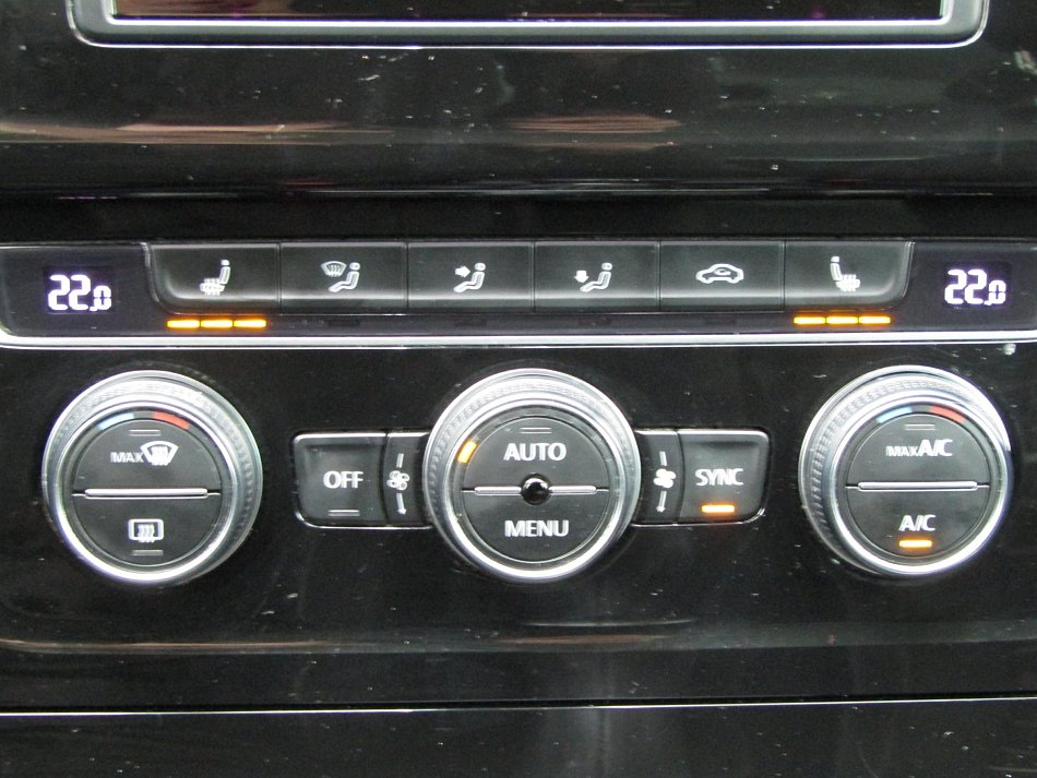 Volkswagen Golf 2.0 TDi 