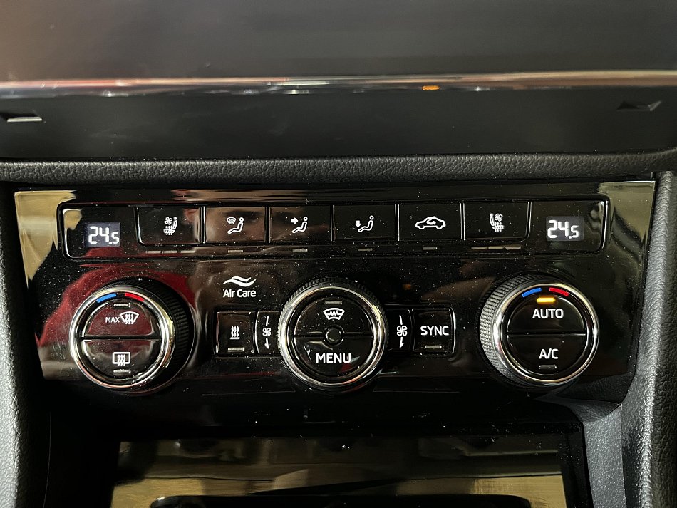 Škoda Superb III 2.0TDi L&K 4x4
