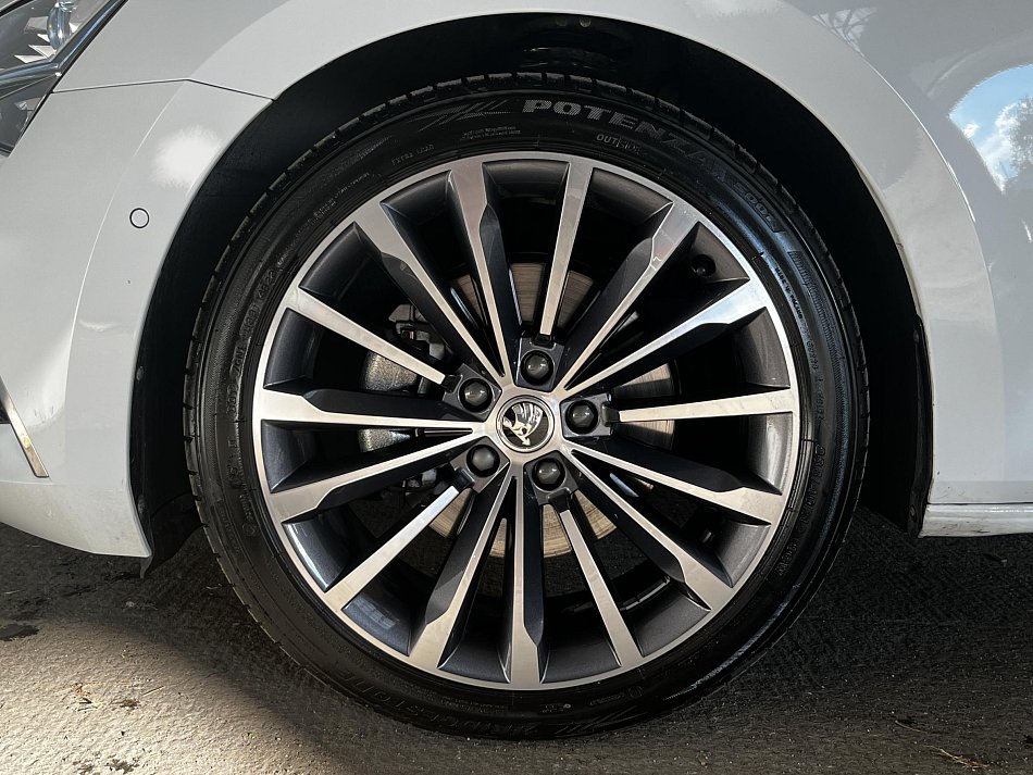 Škoda Superb III 2.0TDi L&K 4x4