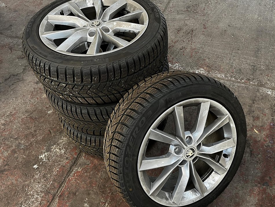 Škoda Superb III 2.0TDi L&K 4x4