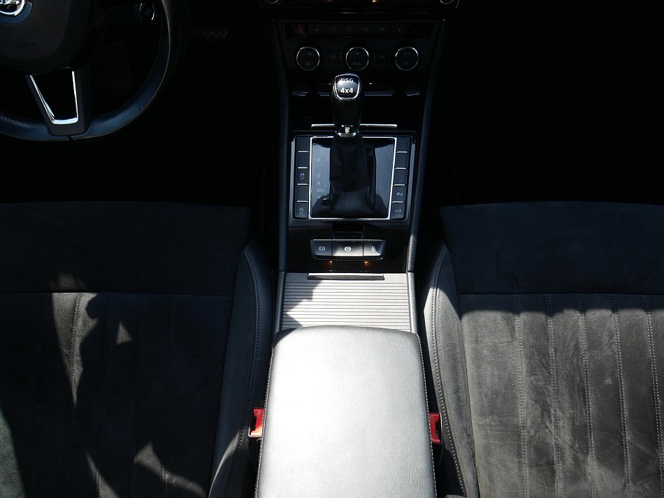 Škoda Superb III 2.0TDi Style 4x4