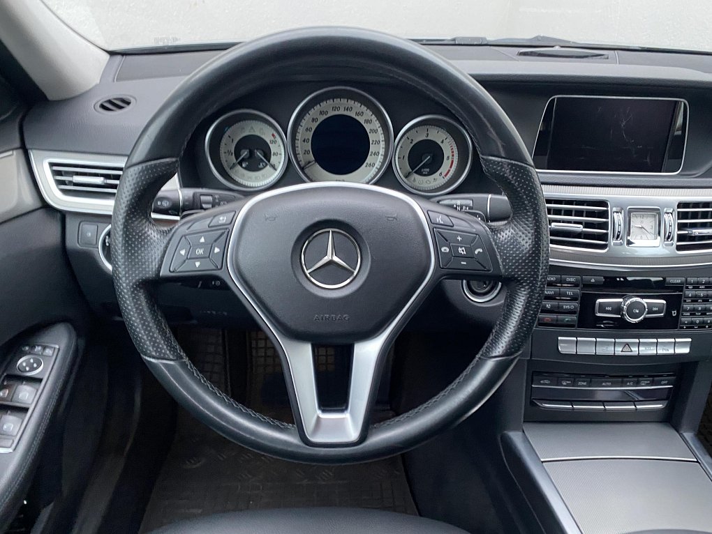 Mercedes-Benz Třída E 2.2 CDi  E250 4Matic
