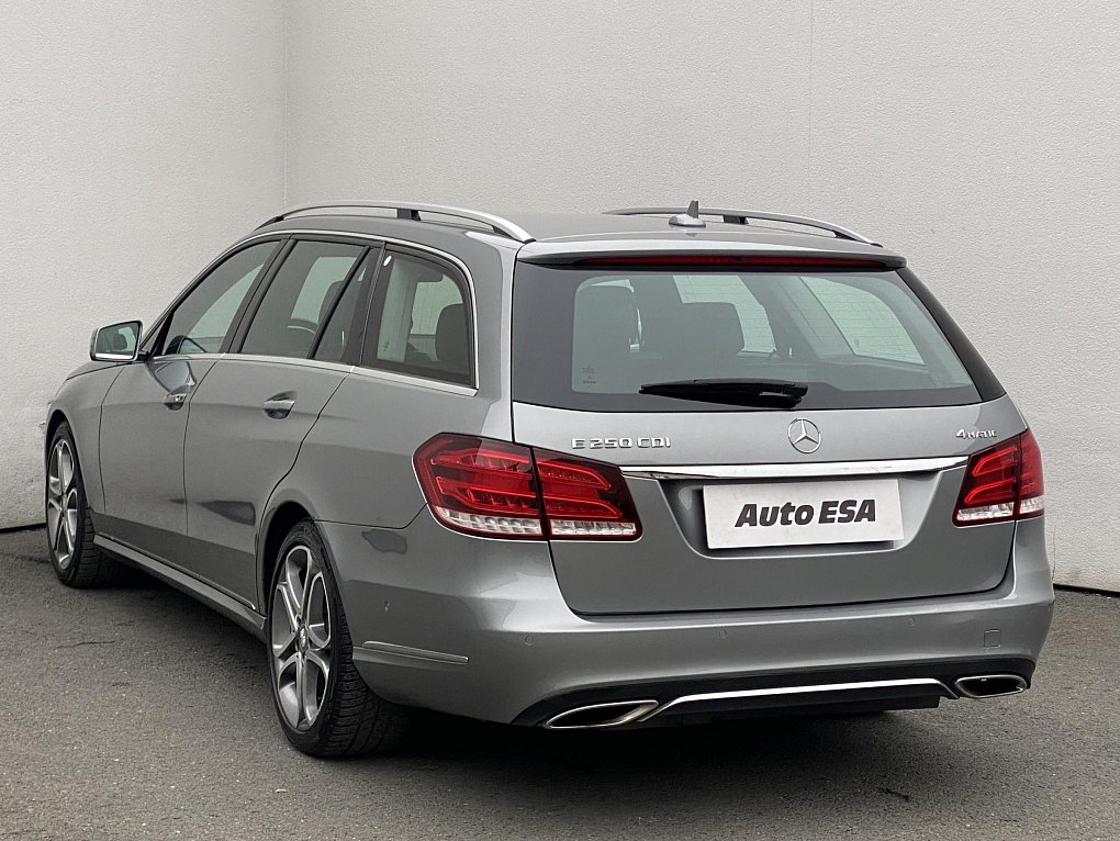 Mercedes-Benz Třída E 2.2 CDi  E250 4Matic