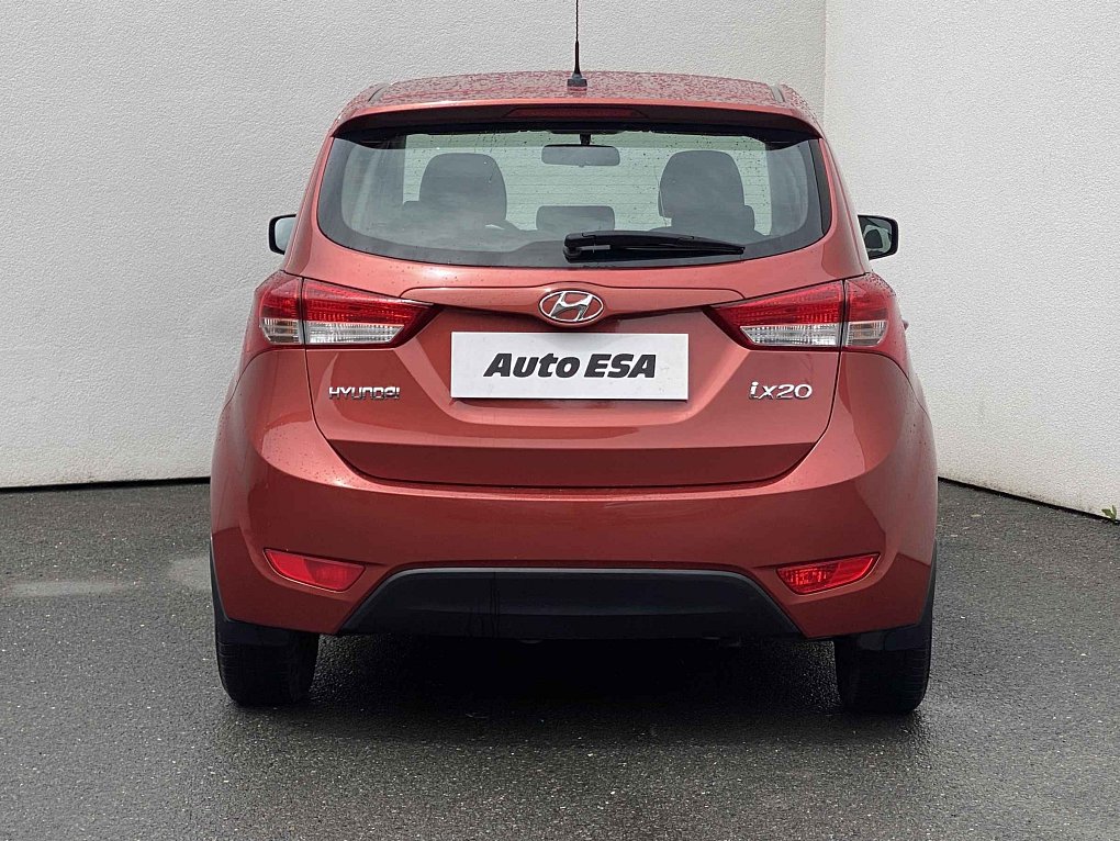 Hyundai Ix20 1.4i 