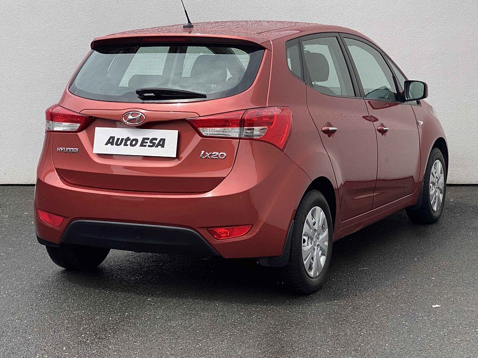 Hyundai Ix20 1.4i 