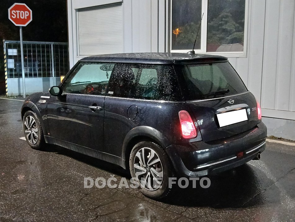 Mini Cooper 1.6i  PARK LANE
