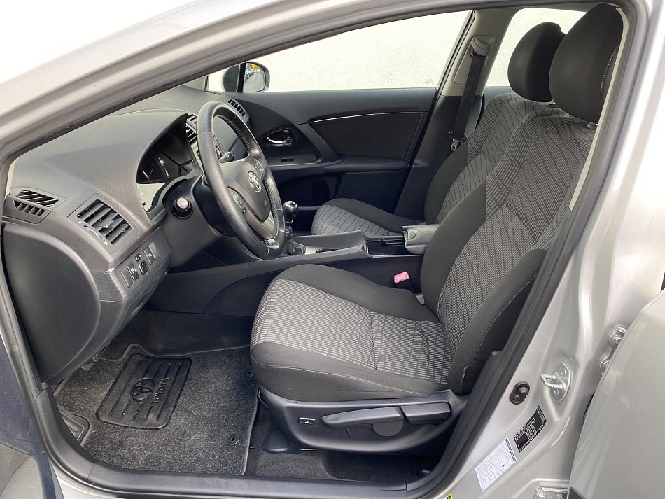 Toyota Avensis 1.8 VVT-i Edition