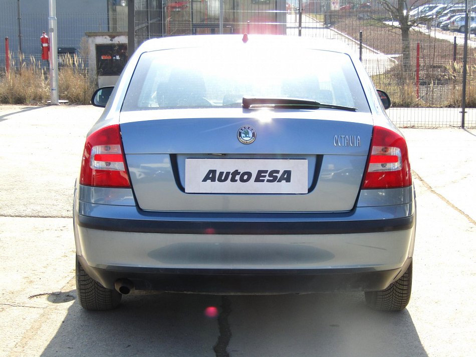 Škoda Octavia II 1.6 MPi Tour