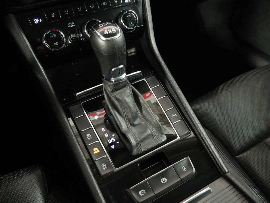 Škoda Superb III 2.0 TDi  4x4