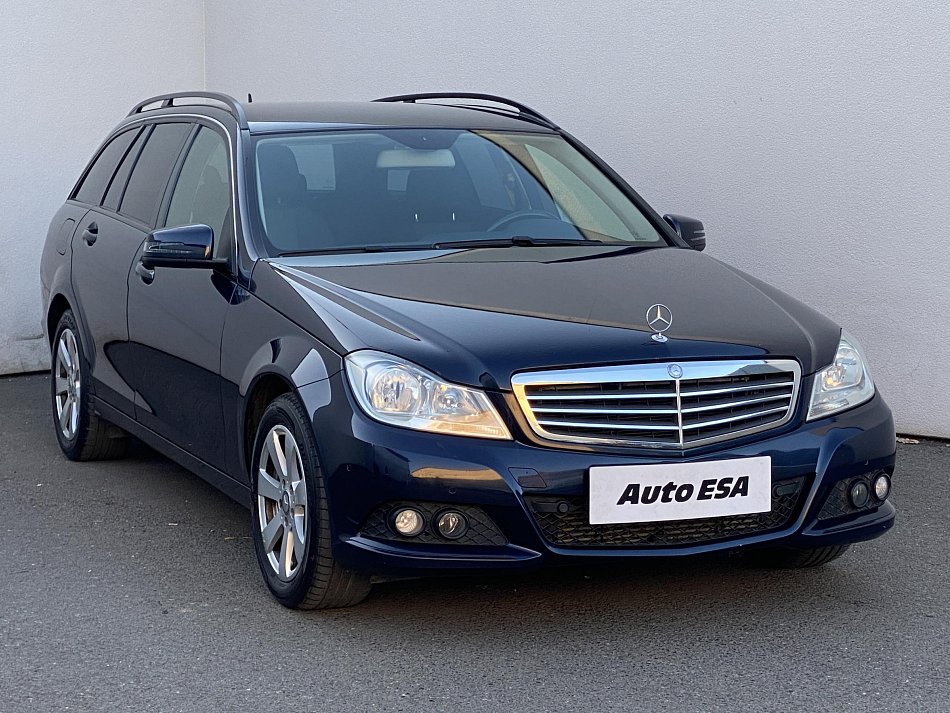Mercedes-Benz Třída C 2.2 CDI  C220