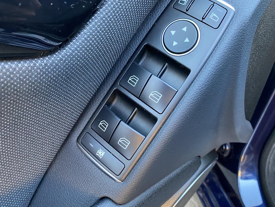 Mercedes-Benz Třída C 2.2 CDI  C220