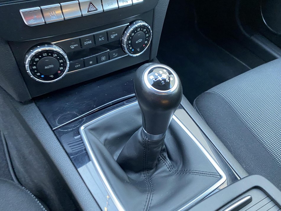 Mercedes-Benz Třída C 2.2 CDI  C220