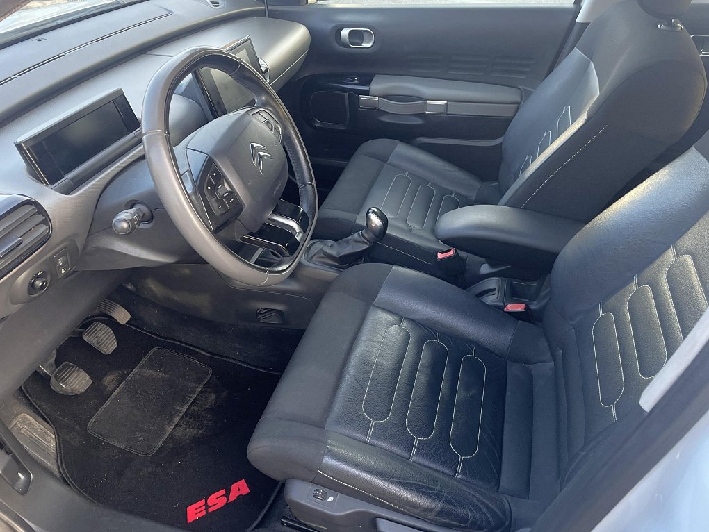 Citroën C4 Cactus 1.2PT Shine
