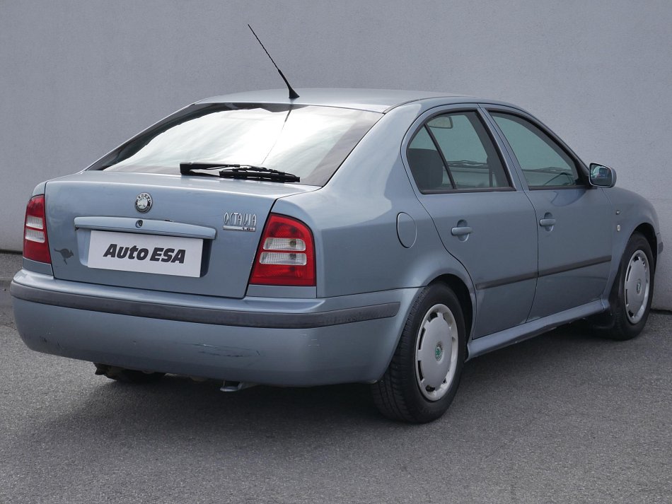 Škoda Octavia 1.6i Elegance