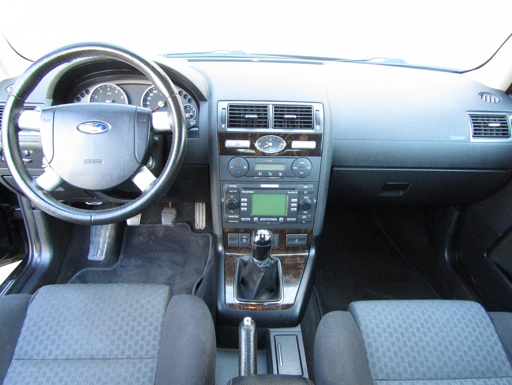 Ford Mondeo 1.8i 