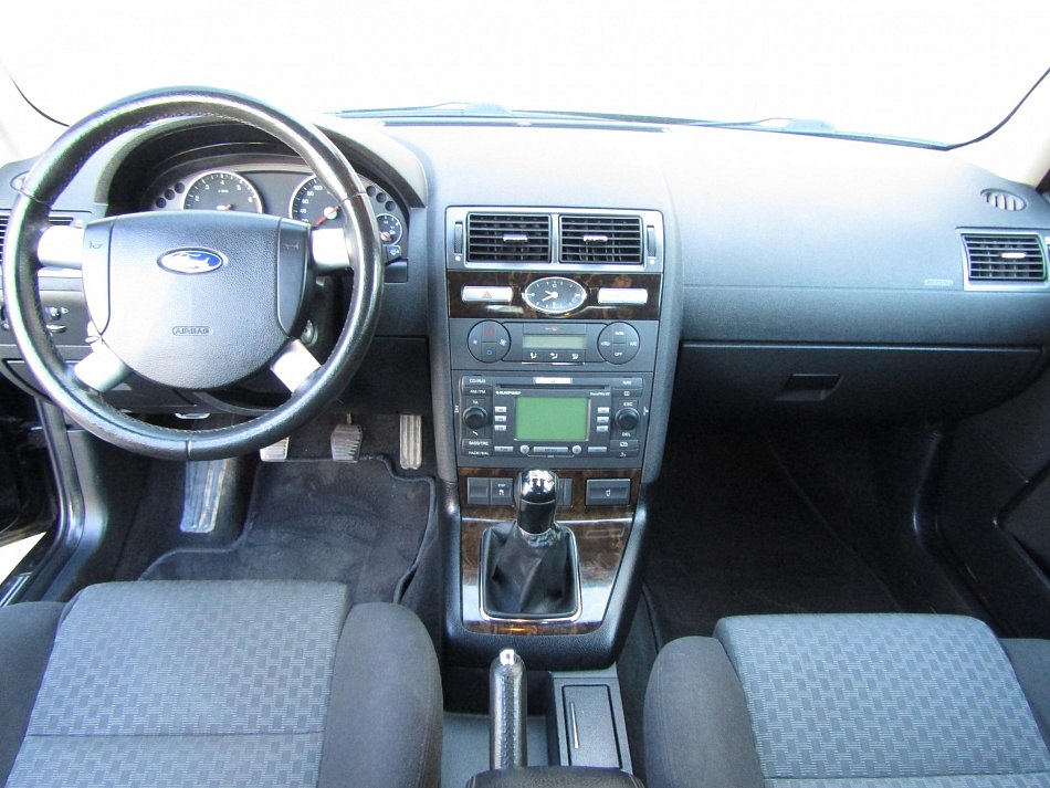 Ford Mondeo 1.8i 