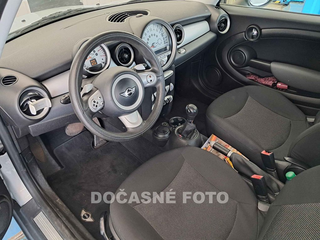 Mini Cooper 1.6D 