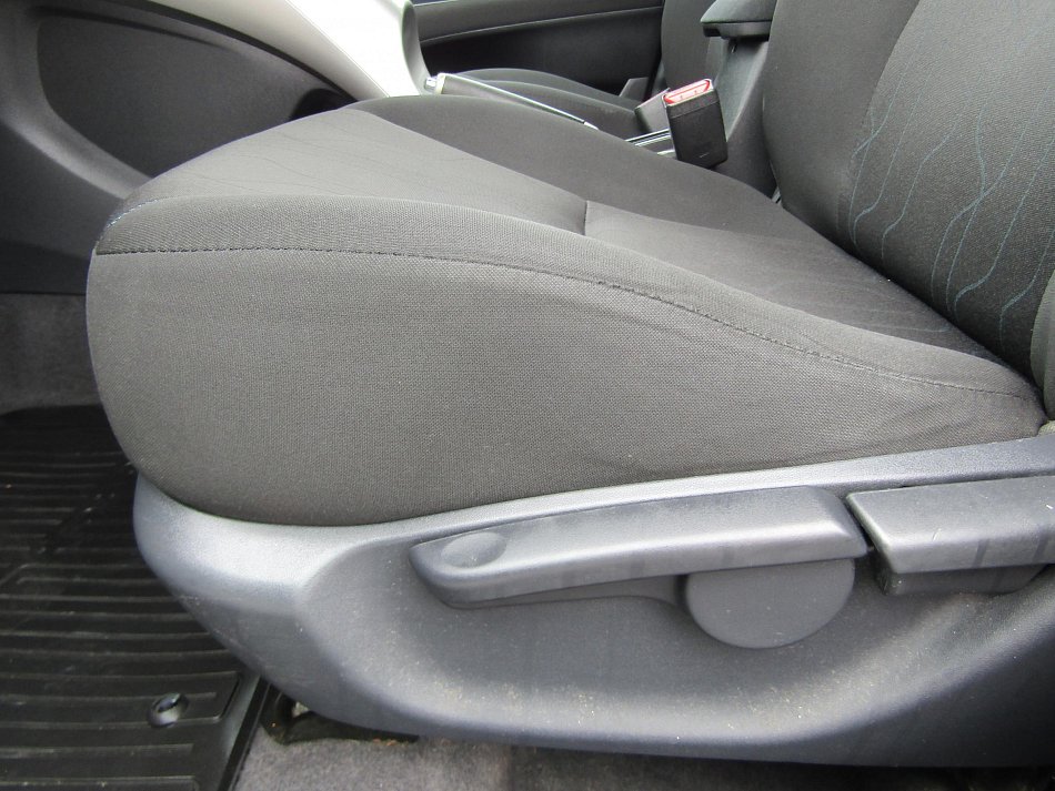 Toyota Auris 1.6 VVT- i 