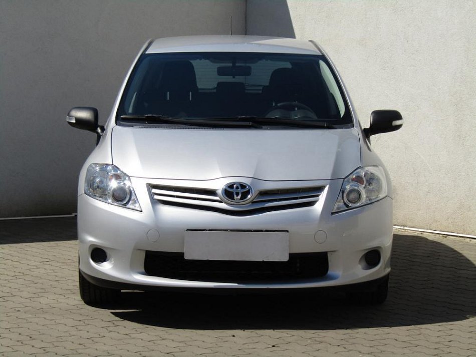 Toyota Auris 1.6 VVT- i 