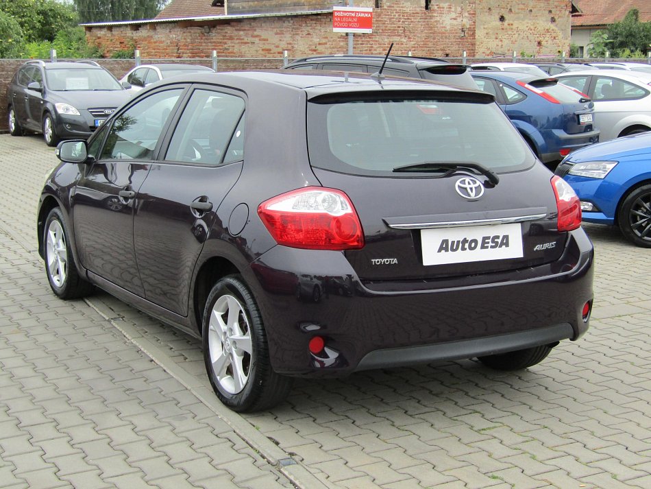 Toyota Auris 1.6 VVT- i 