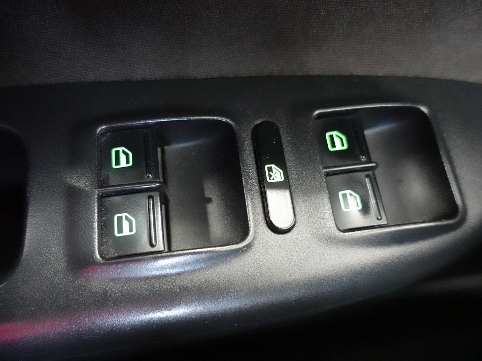 Škoda Octavia II 1.6TDi Elegance