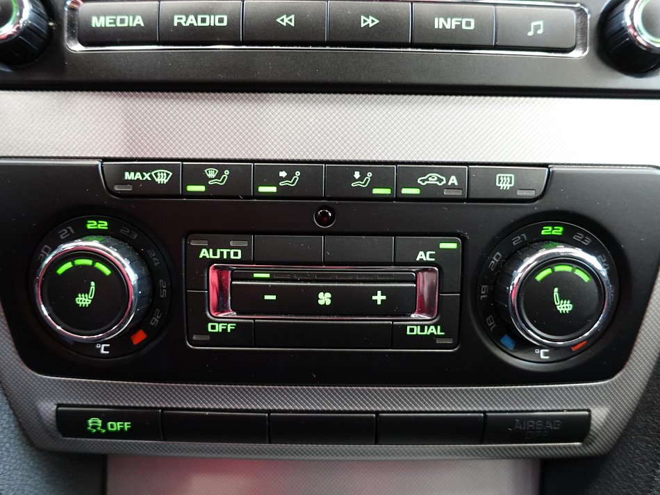 Škoda Octavia II 1.6TDi Elegance