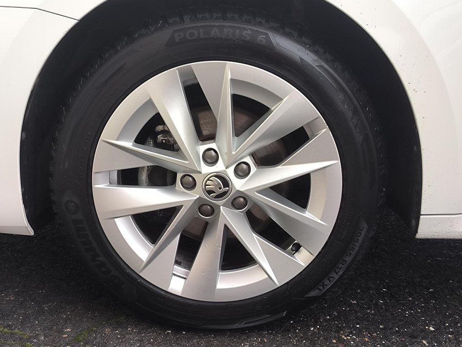 Škoda Octavia IV 1.5TSi Style