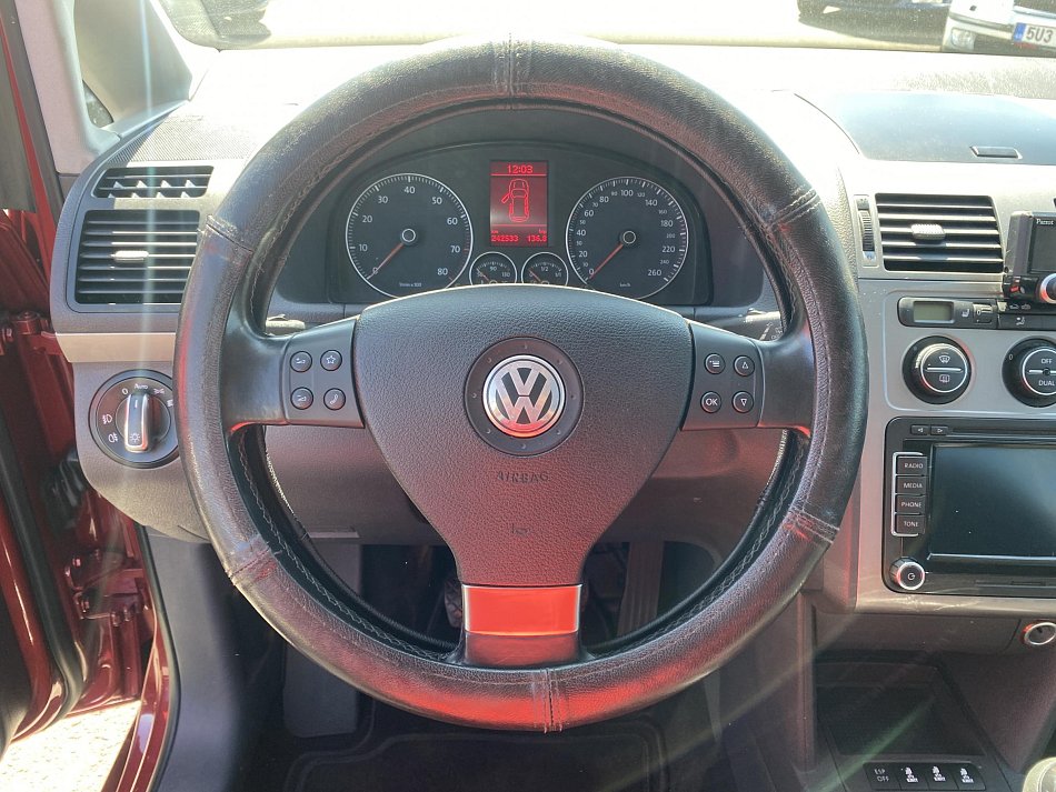 Volkswagen Touran 1.4 TSi 
