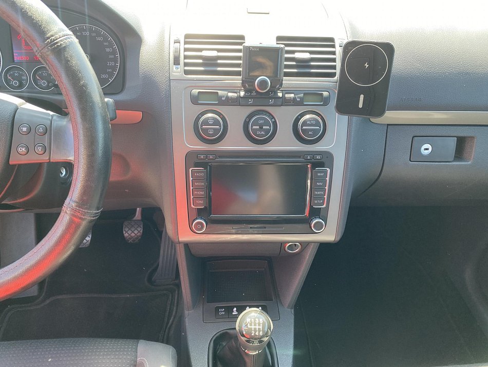 Volkswagen Touran 1.4 TSi 
