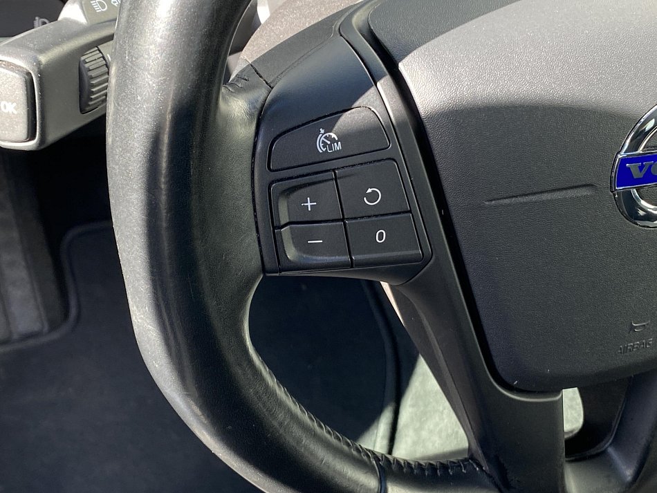 Volvo V40 2.0D 