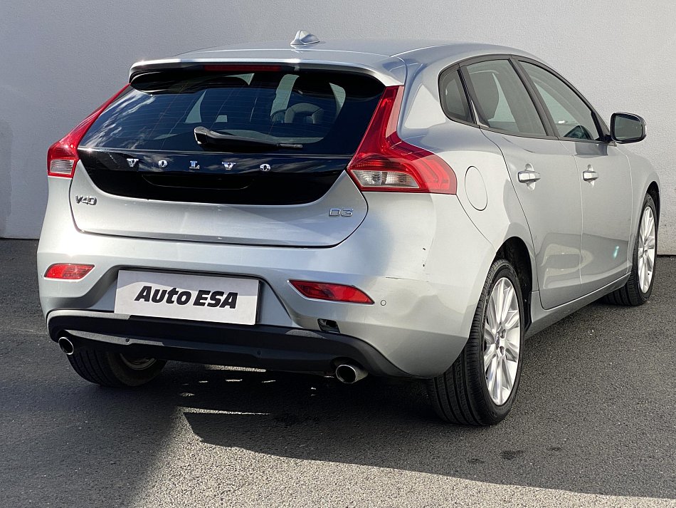 Volvo V40 2.0D 